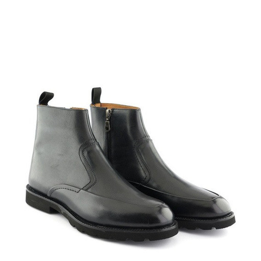 CHICAGO 572B &ndash; COW DESIRE CRUST BLACK